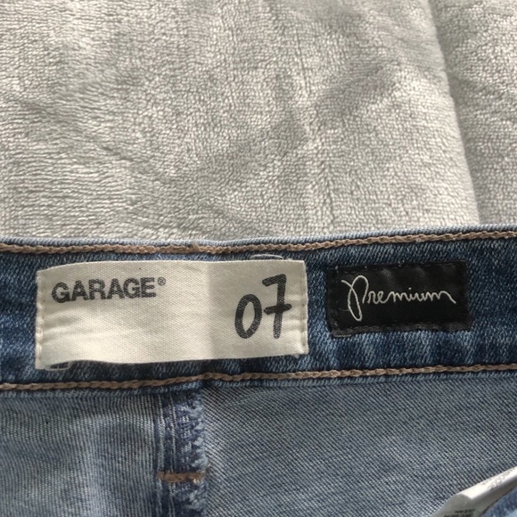 Garage Ripped Distressed Jeans - Picture 3 of 3